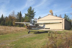 hanger on 10 ac lot east of silohome